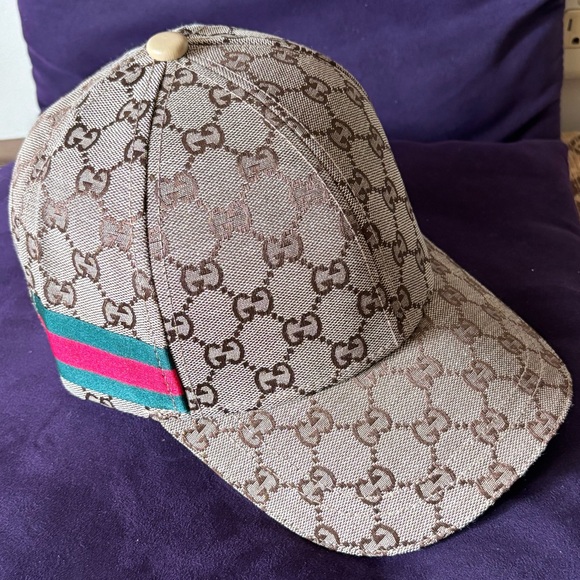 UNISEX Fashionable Hat. In excellent condition 👍🏼 deal price. Pick your Number - Picture 5 of 12